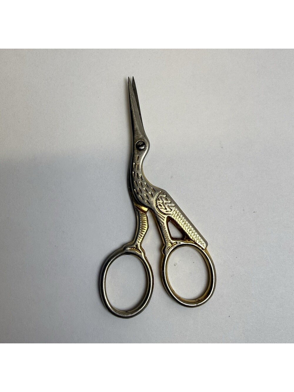 Vintage Scissors Hoffritz Stork Crane Bird Embroidery Sewing Italy Metal Animal